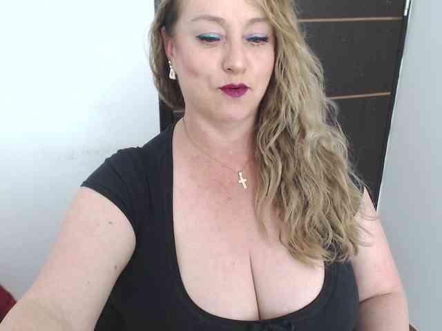 sweetsalo webcam