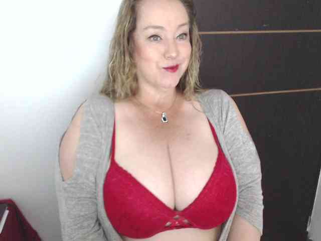 sweetsalo webcam