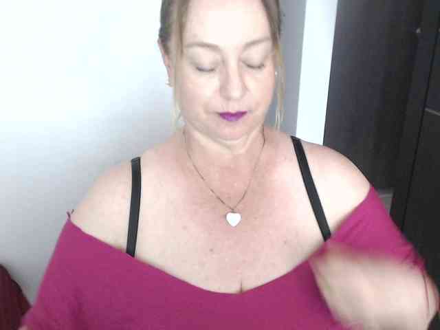 sweetsalo webcam