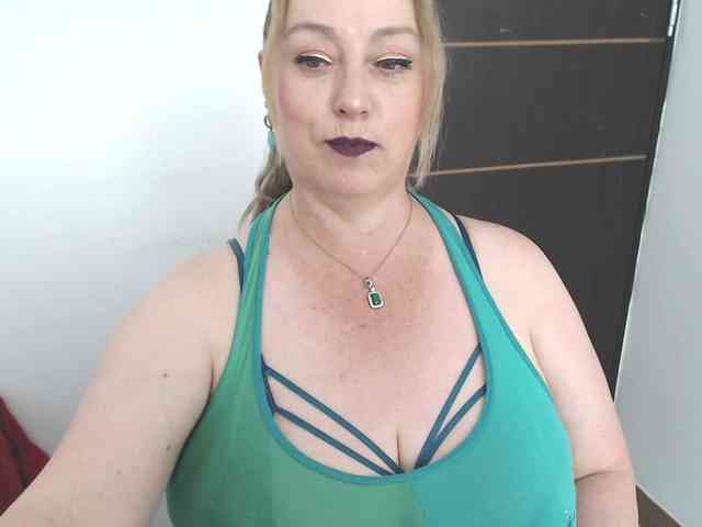 sweetsalo webcam