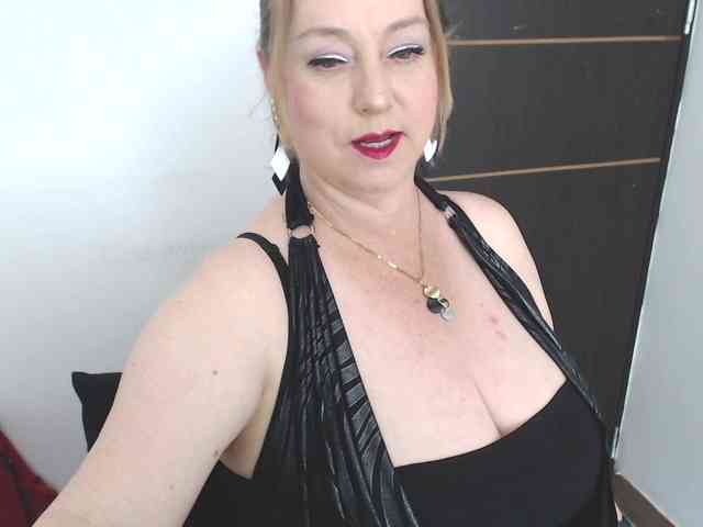 sweetsalo webcam