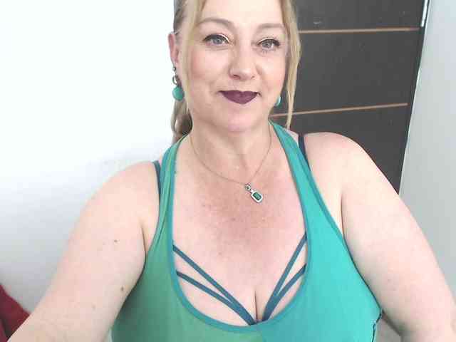 sweetsalo webcam