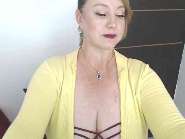sweetsalo webcam