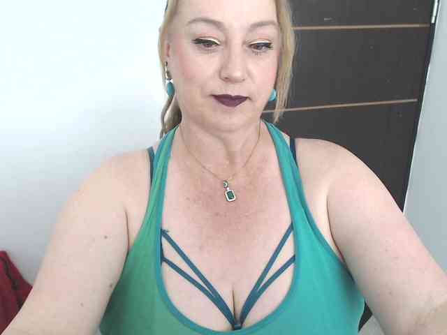 sweetsalo webcam