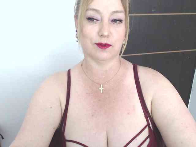 sweetsalo webcam