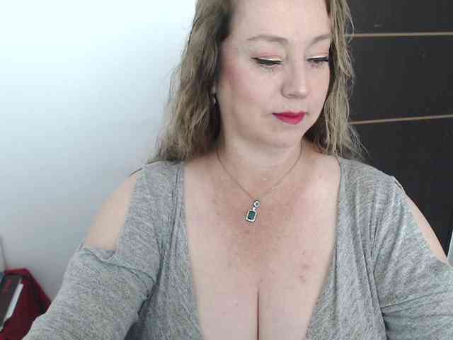 sweetsalo webcam