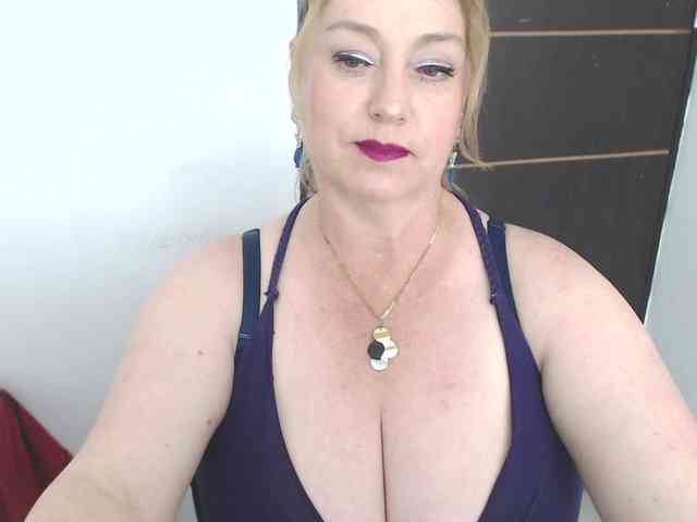 sweetsalo webcam
