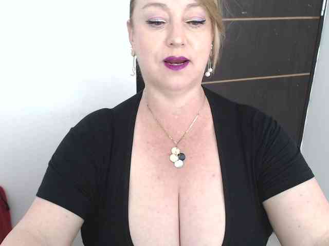 sweetsalo webcam