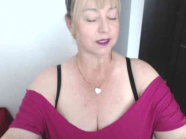 sweetsalo webcam