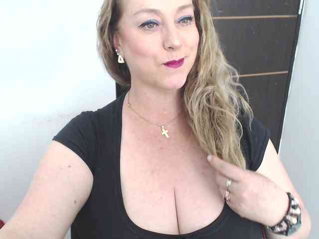 sweetsalo webcam