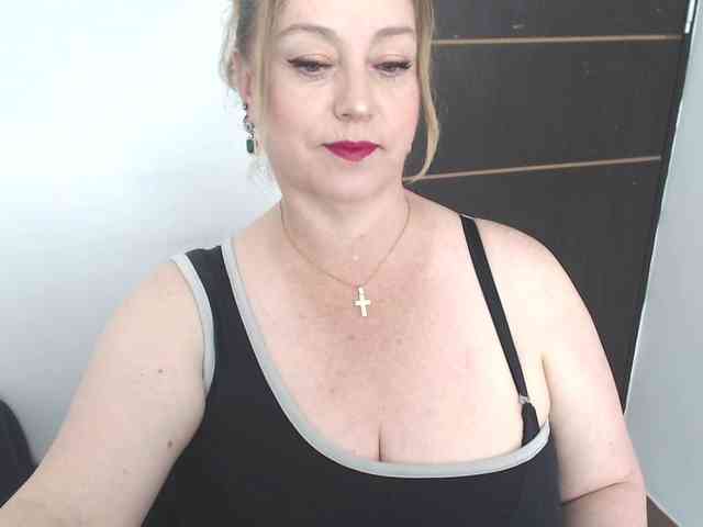 sweetsalo webcam
