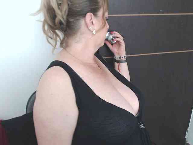 sweetsalo webcam