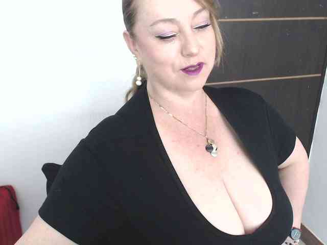 sweetsalo webcam