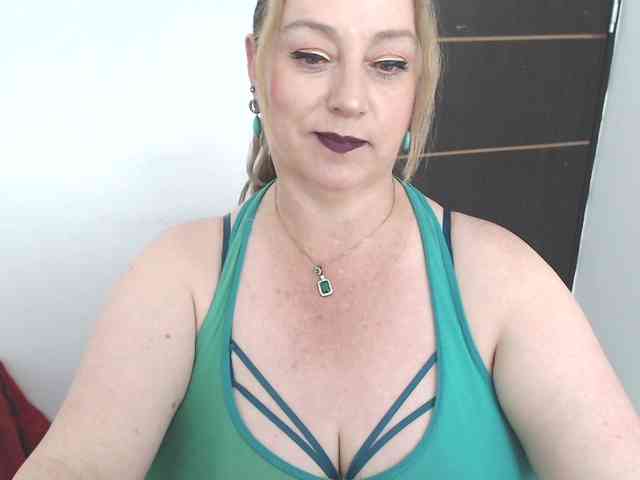 sweetsalo webcam