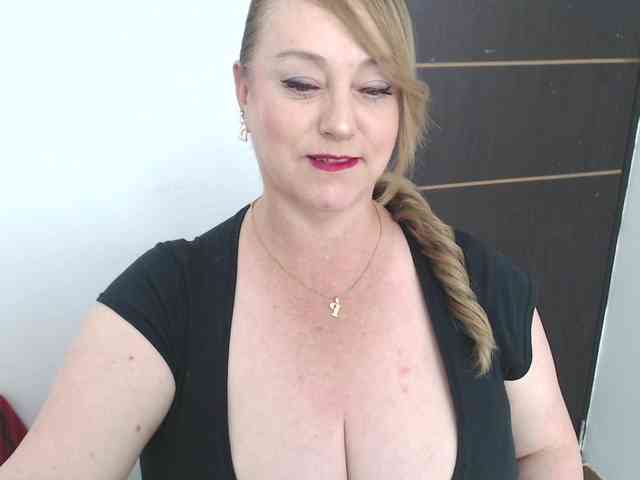 sweetsalo webcam