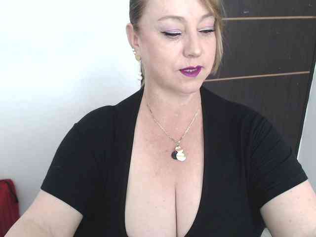 sweetsalo webcam