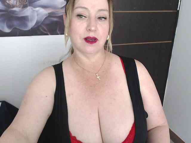 sweetsalo webcam