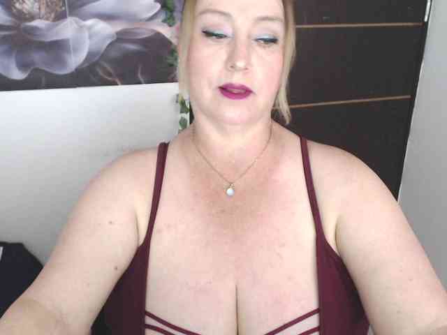 sweetsalo webcam