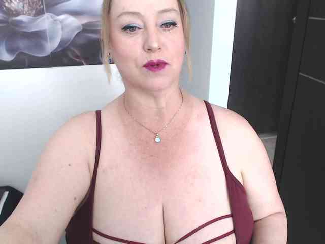 sweetsalo webcam