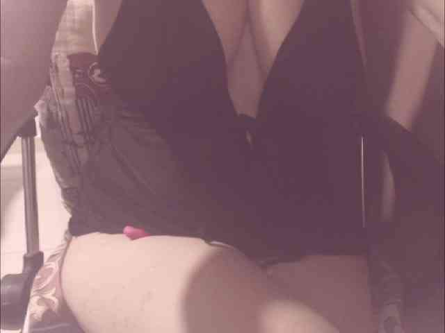 belleblondx webcam