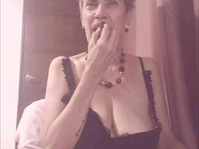belleblondx webcam