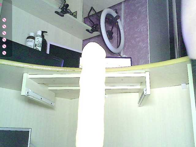 -WINNI-PUX-'s BongaCams show and profile