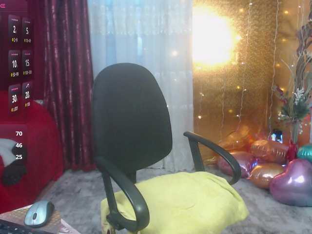 --Nicol--'s BongaCams show and profile