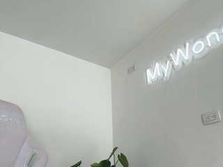 Juanita-Fox Porn Show