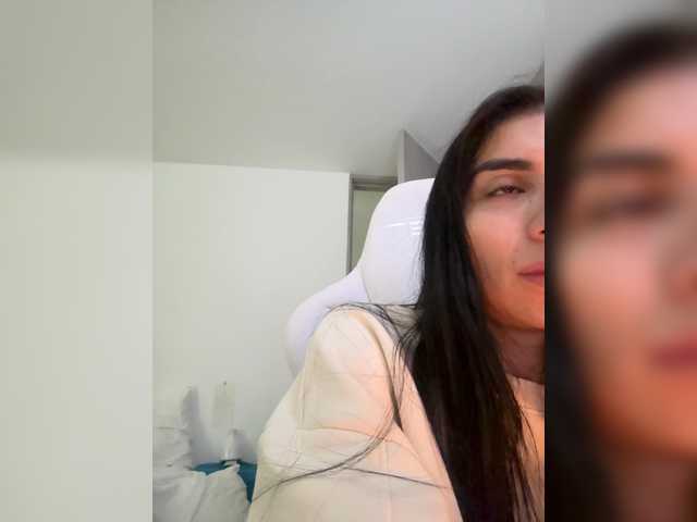 juanita-fox's BongaCams show and profile