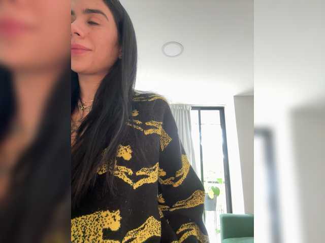 juanita-fox's BongaCams show and profile