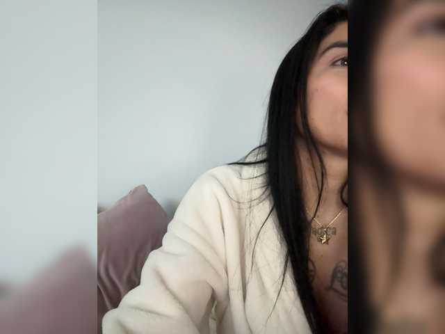 juanita-fox's BongaCams show and profile