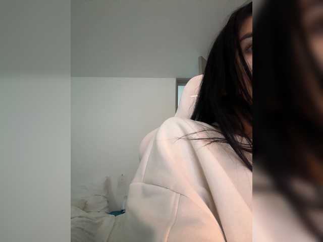 juanita-fox's BongaCams show and profile