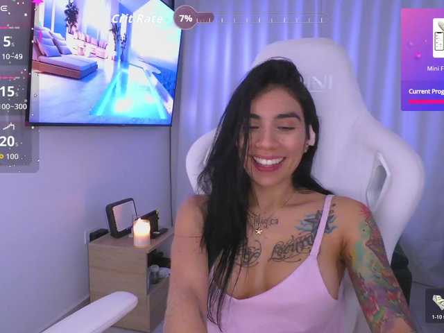 juanita-fox's BongaCams show and profile