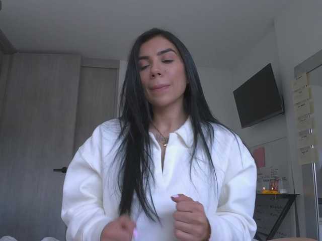 juanita-fox's BongaCams show and profile