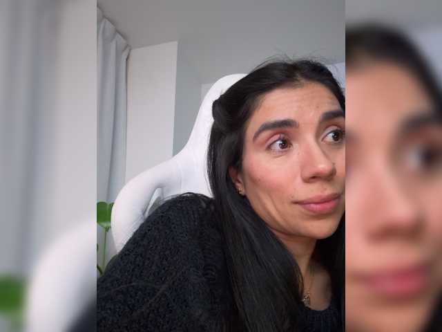 juanita-fox's BongaCams show and profile