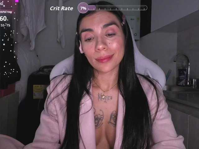 juanita-fox's BongaCams show and profile