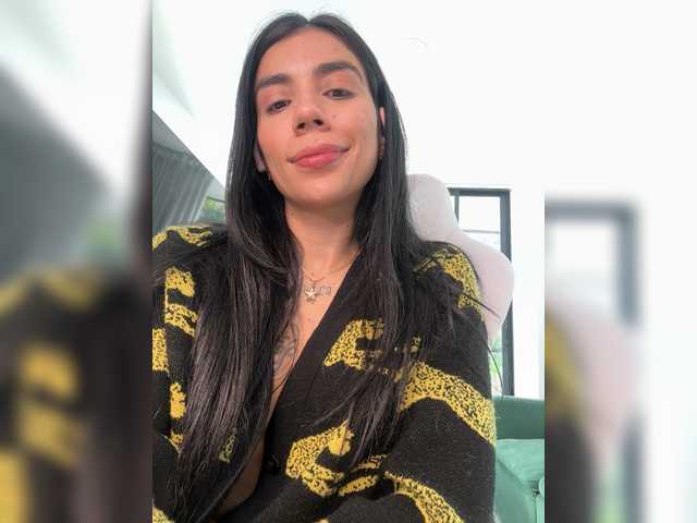 juanita-fox's BongaCams show and profile