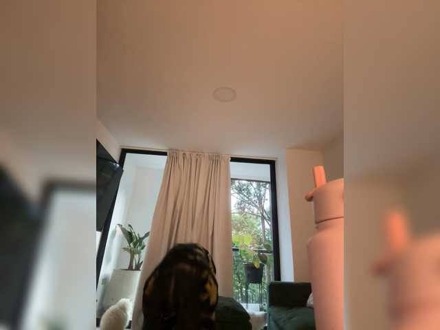 juanita-fox's BongaCams show and profile