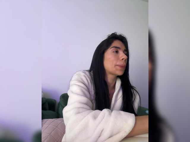 juanita-fox's BongaCams show and profile