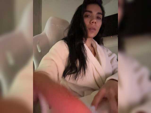 juanita-fox's BongaCams show and profile