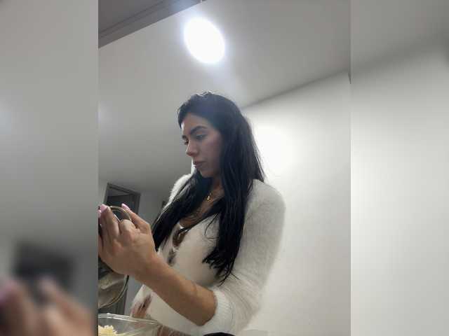 juanita-fox's BongaCams show and profile