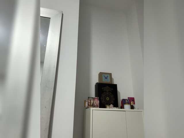 juanita-fox cam belle