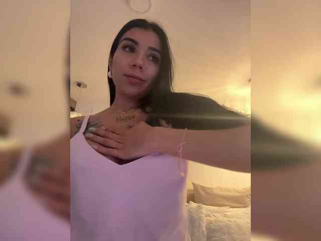 juanita-fox Live Webcam on BongaCams