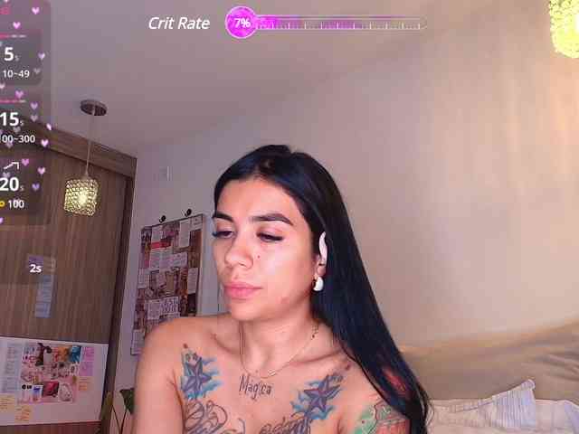 Juanita-Fox webcam