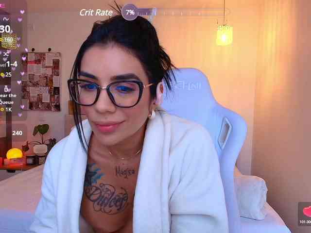Juanita-Fox webcam