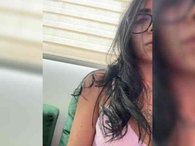 Juanita-Fox webcam