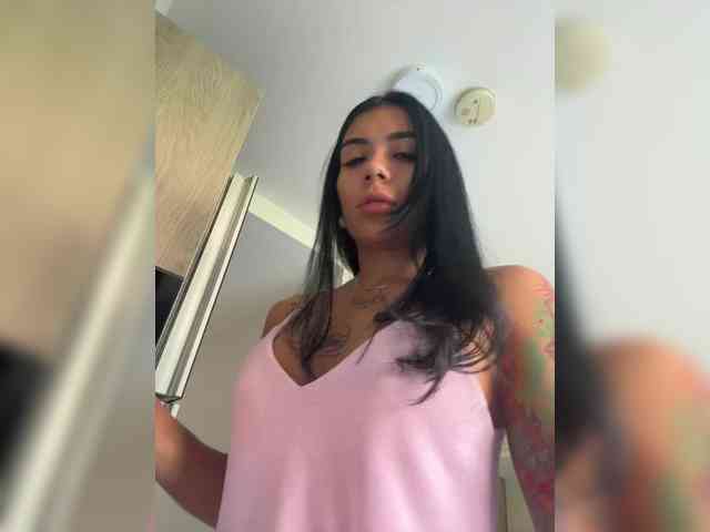 Juanita-Fox webcam