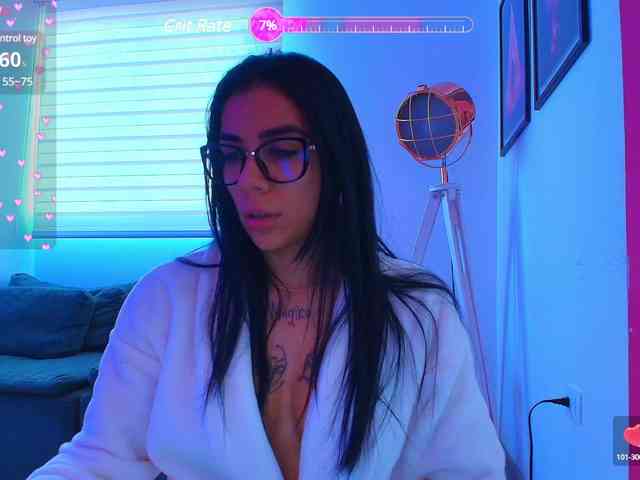 Juanita-Fox webcam
