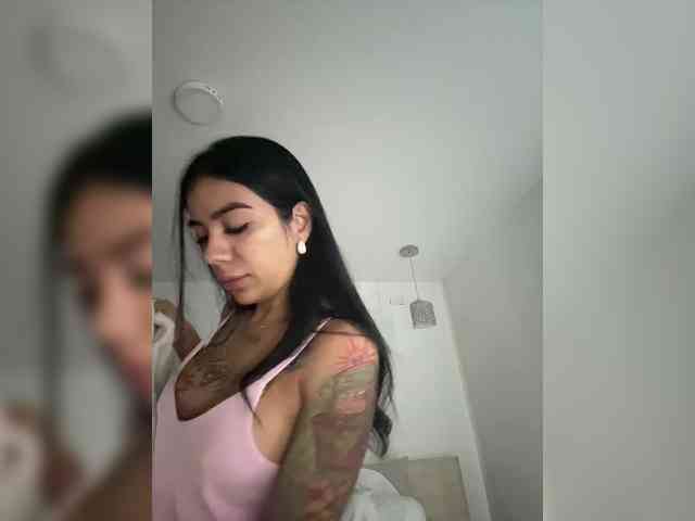 Juanita-Fox webcam