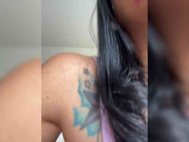 Juanita-Fox webcam